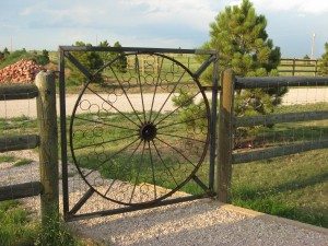 Latigo Gate 1  